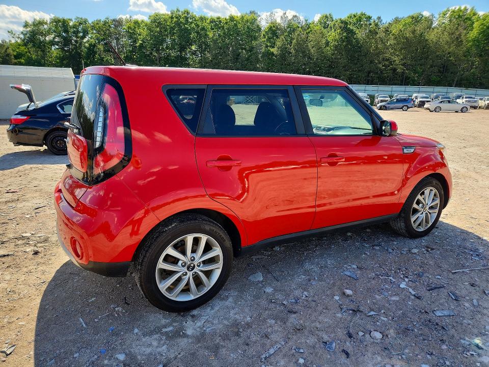 Auction sale of the 2018 Kia Soul, vin: KNDJP3A51J7543944, lot number: 52475356