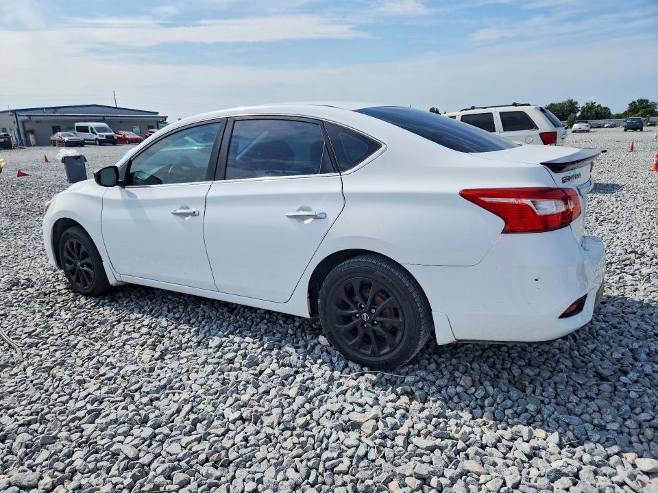 53240956 :رقم المزاد ، 3N1AB7AP1JY317475 vin ، 2018 Nissan Sentra مزاد بيع