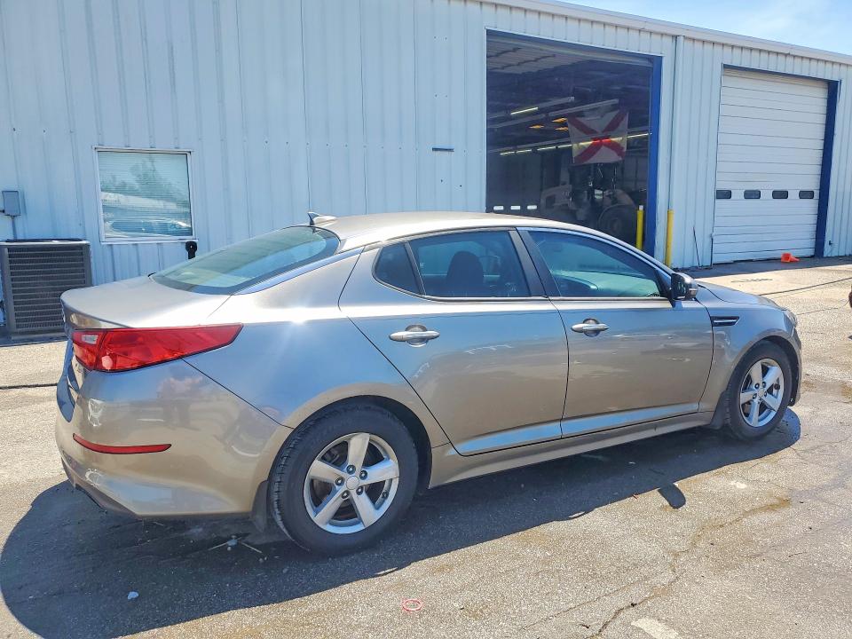 53803346 :رقم المزاد ، 5XXGM4A77FG485492 vin ، 2015 Kia Optima مزاد بيع