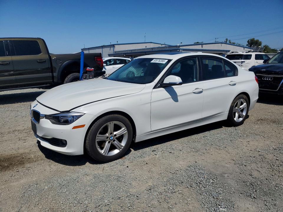 53076366 :رقم المزاد ، WBA3D3C5XEK157117 vin ، 2014 Bmw 328 مزاد بيع