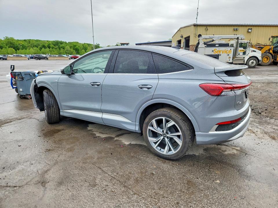 54210796 :رقم المزاد ، WA122BFZ7PP029978 vin ، 2023 Audi Q4 E-tron مزاد بيع