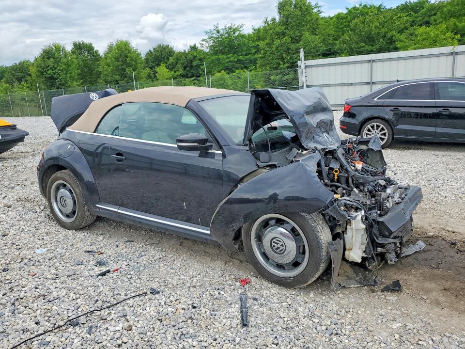 53435236 :رقم المزاد ، 3VW5DAAT2JM505199 vin ، 2018 Volkswagen Beetle مزاد بيع