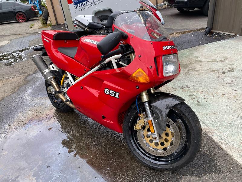 53531046 :رقم المزاد ، ZDM1HB6R3NB004199 vin ، 1992 Ducati 851 مزاد بيع