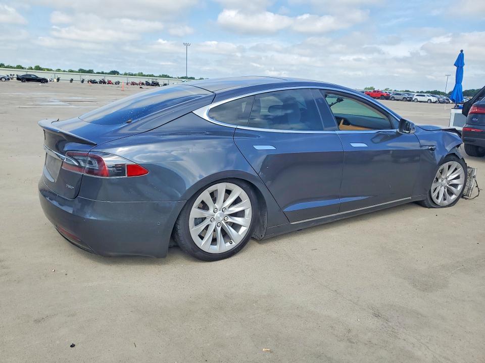 2018 Tesla Model S მანქანა იყიდება აუქციონზე, vin: 5YJSA1E26JF296053, აუქციონის ნომერი: 53845346