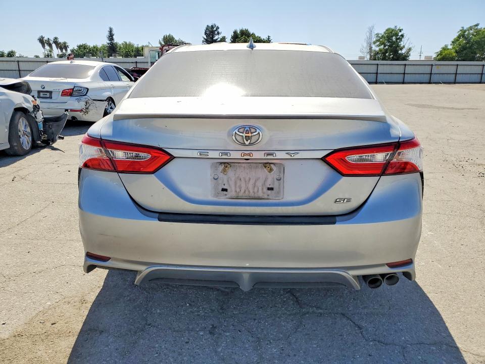 Продаж на аукціоні авто 2020 Toyota Camry, vin: 4T1G11AK0LU958064, номер лоту: 51919136