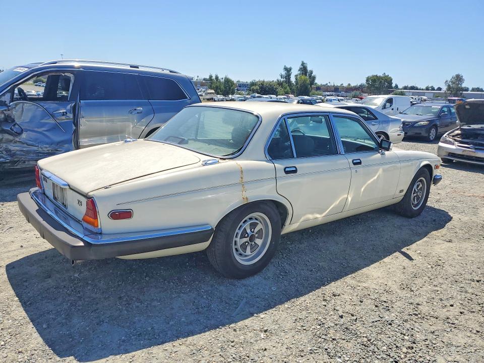 53298786 :رقم المزاد ، SAJAV1345HC464973 vin ، 1987 Jaguar Xj6 مزاد بيع