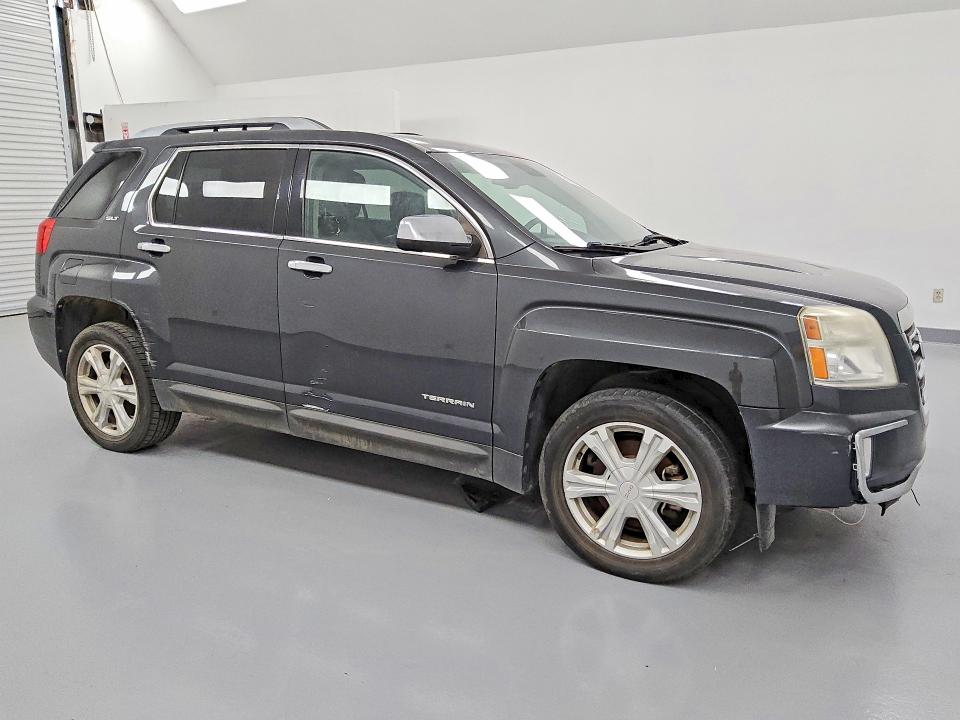 52667516 :رقم المزاد ، 2GKFLUEK8H6328826 vin ، 2017 Gmc Terrain مزاد بيع
