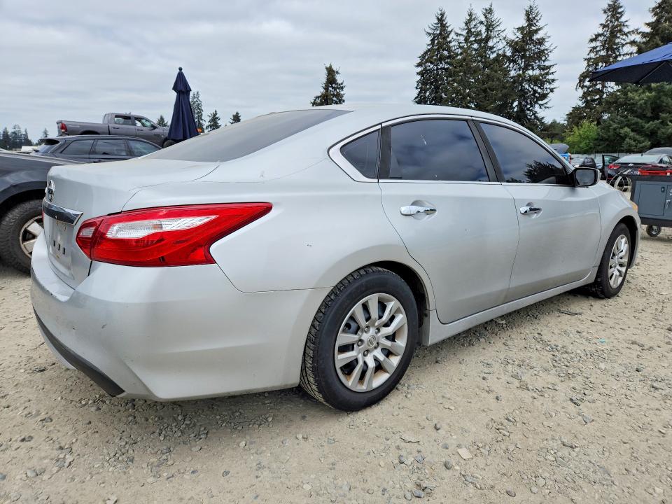 2016 Nissan Altima მანქანა იყიდება აუქციონზე, vin: 1N4AL3AP2GN368000, აუქციონის ნომერი: 52601646