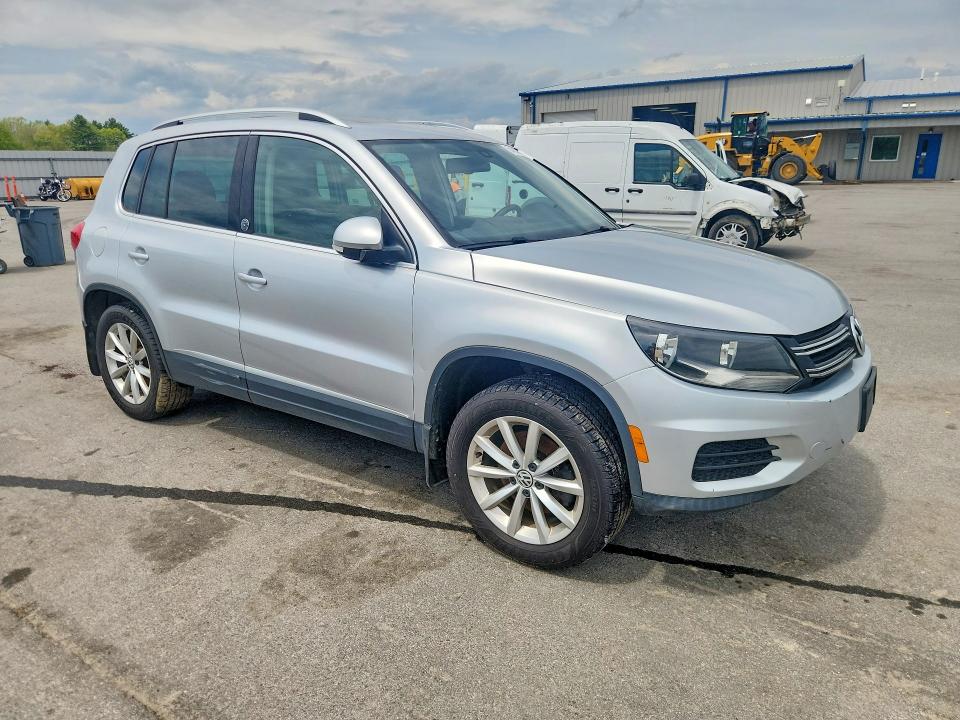 54139356 :رقم المزاد ، WVGSV7AX3HK018115 vin ، 2017 Volkswagen Tiguan مزاد بيع
