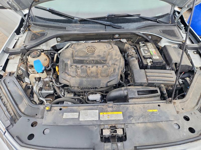 52434726 :رقم المزاد ، 1VWSA7A3XMC000676 vin ، 2021 Volkswagen Passat مزاد بيع