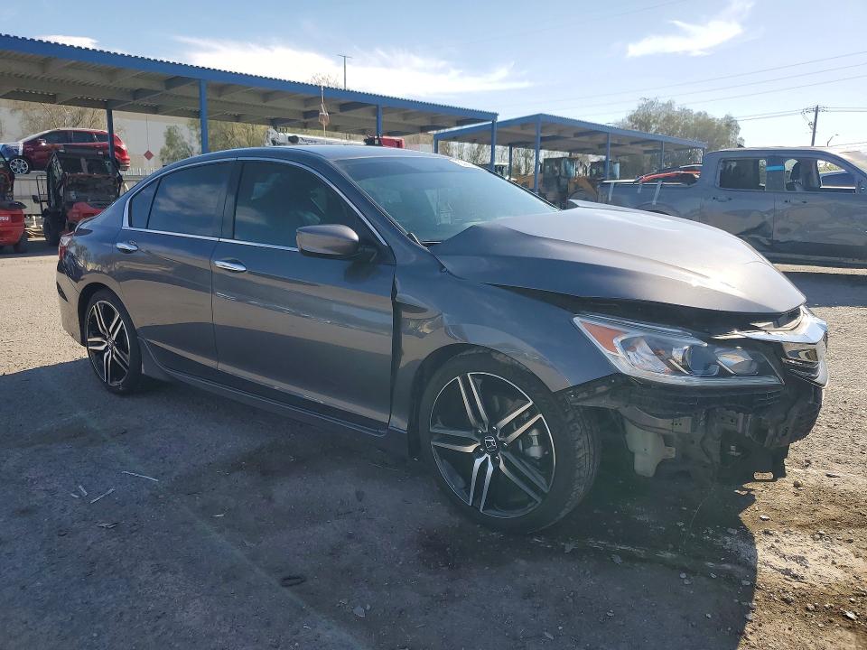 53663456 :رقم المزاد ، 1HGCR2F57HA057384 vin ، 2017 Honda Accord مزاد بيع