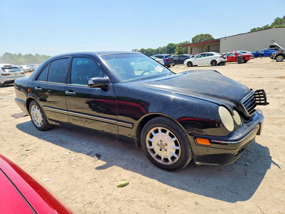 2000 Mercedes-benz E მანქანა იყიდება აუქციონზე, vin: WDBJF65J6YB144514, აუქციონის ნომერი: 53922126