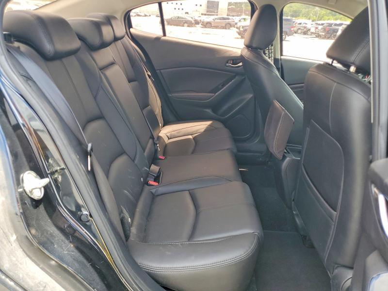 55235516 :رقم المزاد ، 3MZBN1V3XJM257987 vin ، 2018 Mazda 3 مزاد بيع
