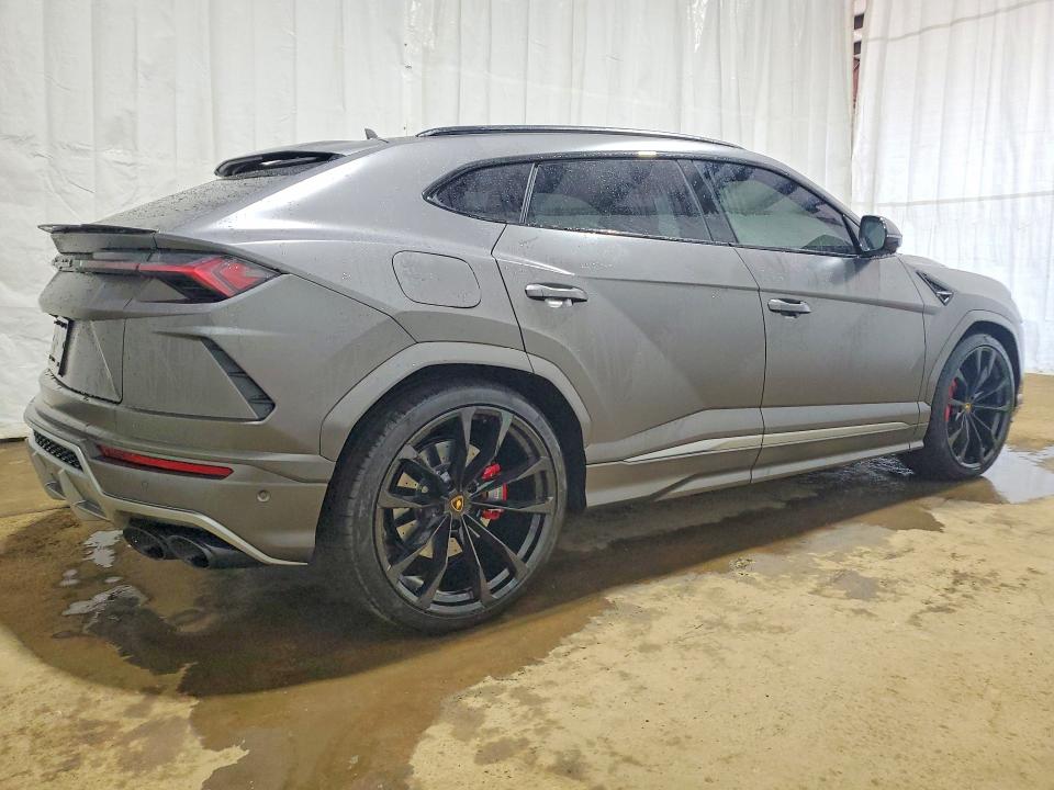 Продажа на аукционе авто 2022 Lamborghini Urus, vin: ZPBUA1ZL6NLA17160, номер лота: 93206445