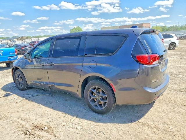 Продажа на аукционе авто 2018 Chrysler Pacifica, vin: 2C4RC1FG0JR287419, номер лота: 52941896
