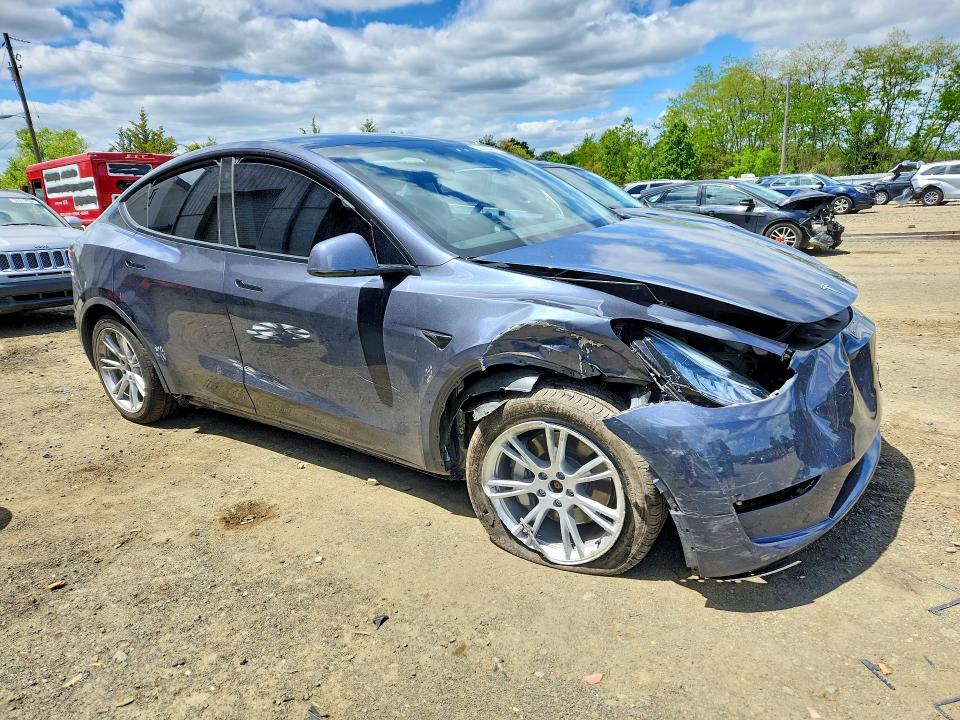 53586766 :رقم المزاد ، 7SAYGDEEXPA104467 vin ، 2023 Tesla Model Y مزاد بيع