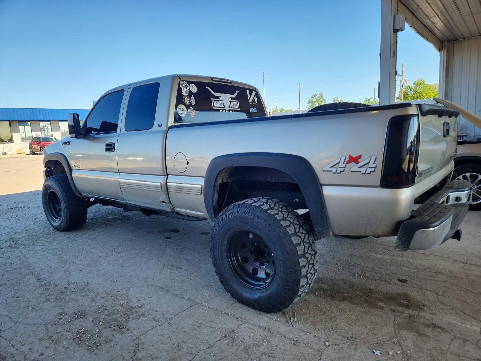 Продаж на аукціоні авто 2000 Chevrolet Silverado, vin: 1GCGK29U3YE130900, номер лоту: 54944926