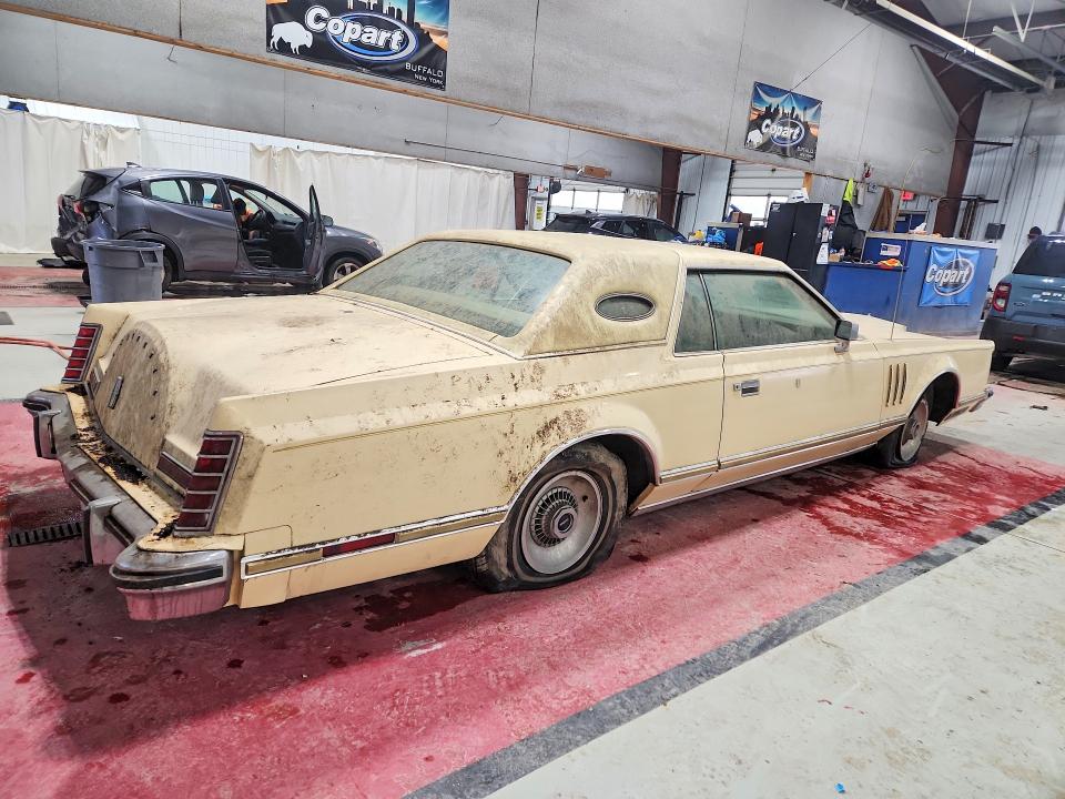 53457116 :رقم المزاد ، 7Y89A884092 vin ، 1977 Lincoln Continental مزاد بيع