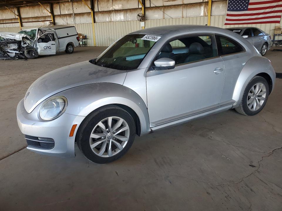 2013 Volkswagen Beetle მანქანა იყიდება აუქციონზე, vin: 3VWRL7AT1DM621389, აუქციონის ნომერი: 54923966