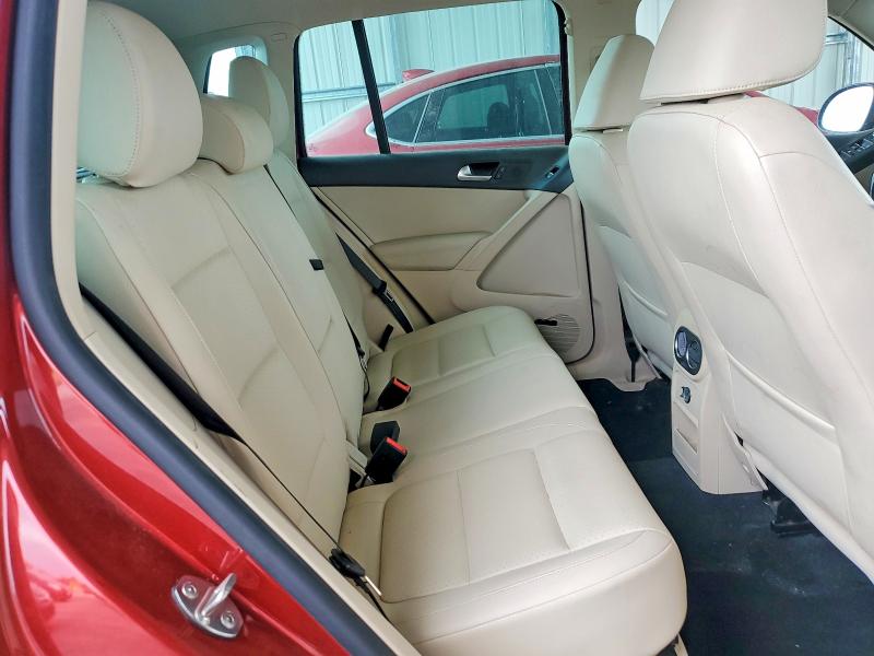 2015 Volkswagen Tiguan მანქანა იყიდება აუქციონზე, vin: WVGBV7AX8FW003910, აუქციონის ნომერი: 55460346