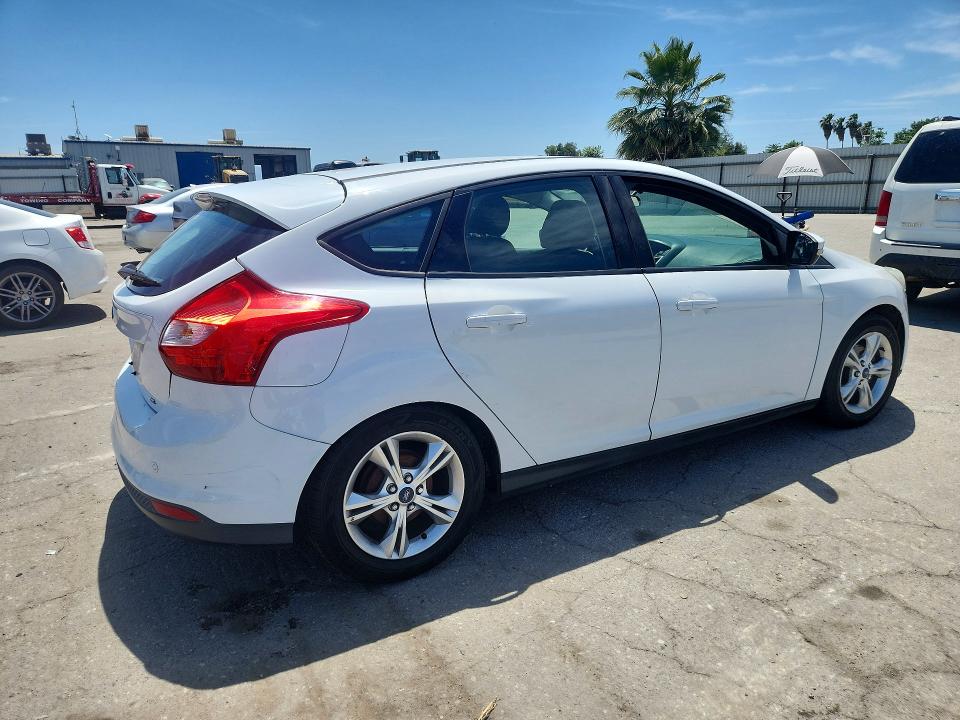 53577826 :رقم المزاد ، 1FADP3K23EL176324 vin ، 2014 Ford Focus مزاد بيع