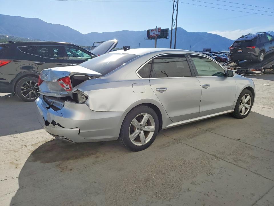 50987586 :رقم المزاد ، 1VWBT7A34EC092668 vin ، 2014 Volkswagen Passat مزاد بيع
