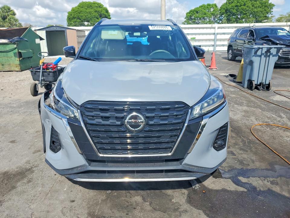 52559886 :رقم المزاد ، 3N1CP5DV2ML468075 vin ، 2021 Nissan Kicks مزاد بيع