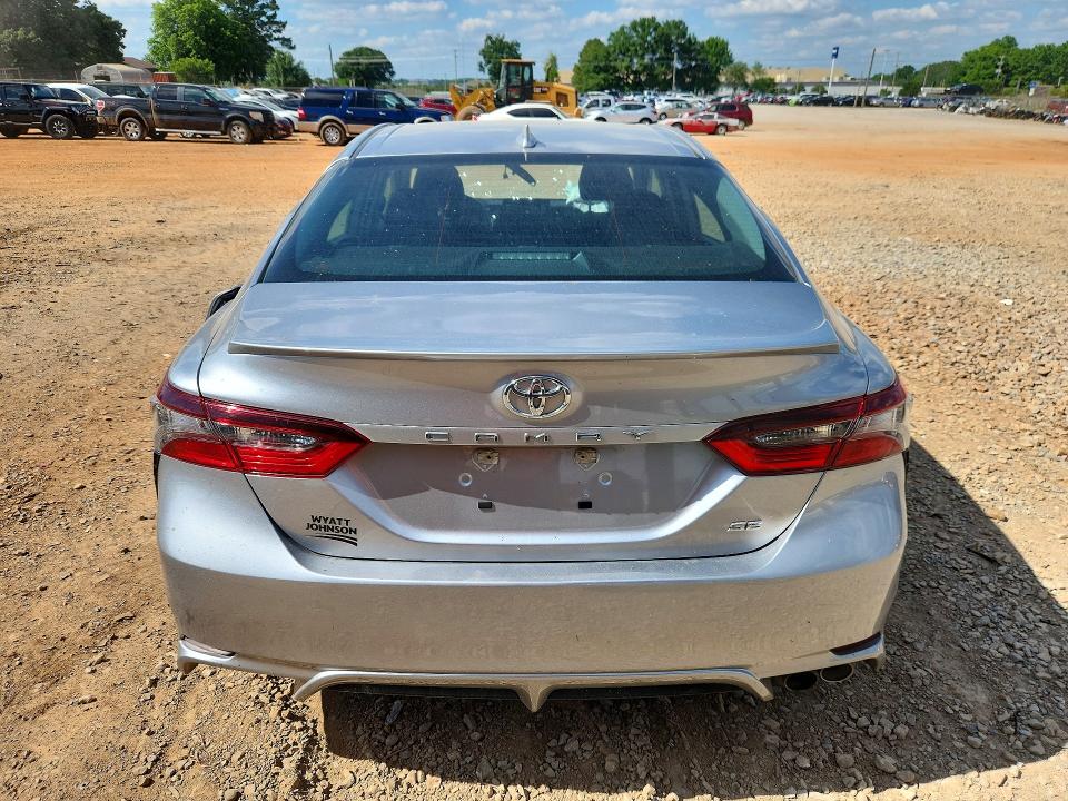 2022 Toyota Camry მანქანა იყიდება აუქციონზე, vin: 4T1G11AK0NU713056, აუქციონის ნომერი: 53193786