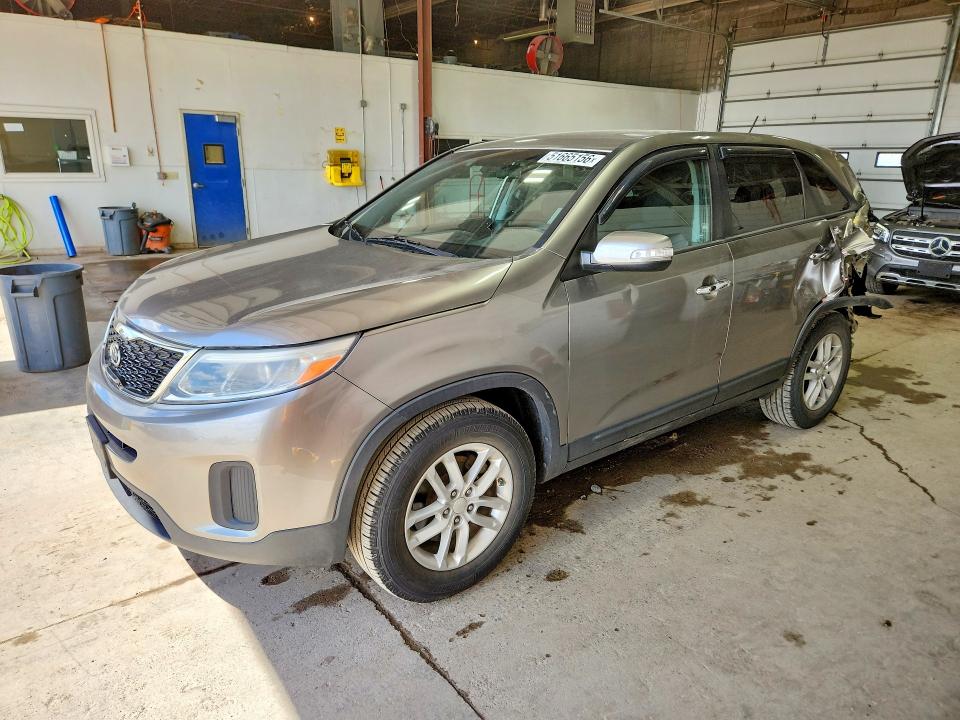 2014 Kia Sorento მანქანა იყიდება აუქციონზე, vin: 5XYKT3A6XEG477377, აუქციონის ნომერი: 51665156