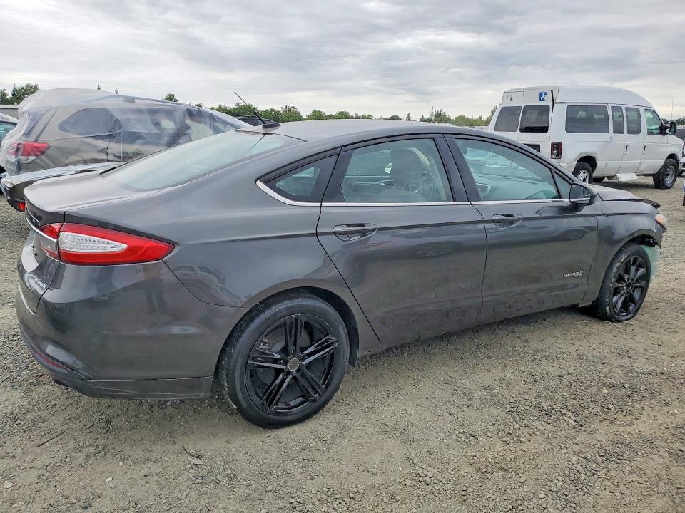 2018 Ford Fusion მანქანა იყიდება აუქციონზე, vin: 3FA6P0UUXJR261663, აუქციონის ნომერი: 52264256