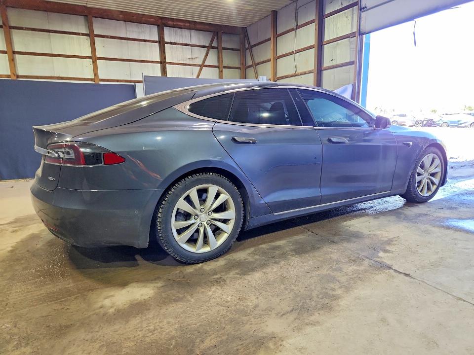 50908816 :رقم المزاد ، 5YJSA1E23HF183445 vin ، 2017 Tesla Model S مزاد بيع