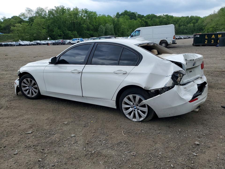 53394226 :رقم المزاد ، WBA3C3G59ENR25908 vin ، 2014 Bmw 320 مزاد بيع