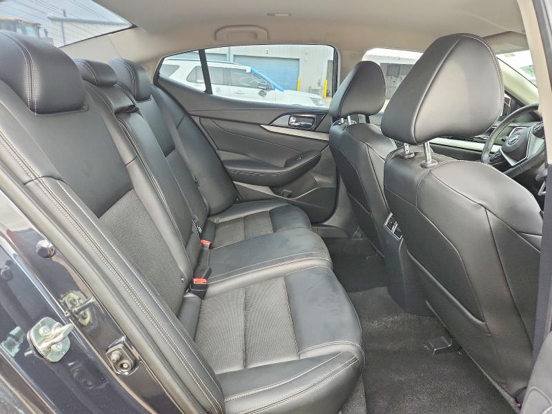 Продажа на аукционе авто 2017 Nissan Maxima, vin: 1N4AA6AP5HC416576, номер лота: 54286666