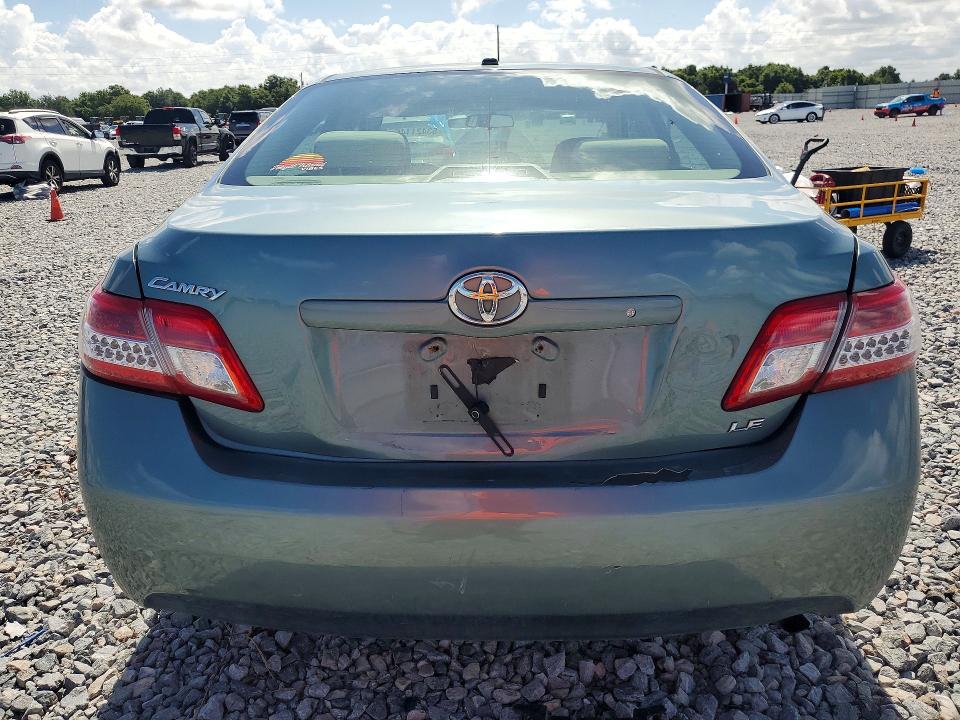 53421146 :رقم المزاد ، 4T1BF3EKXBU752802 vin ، 2011 Toyota Camry مزاد بيع