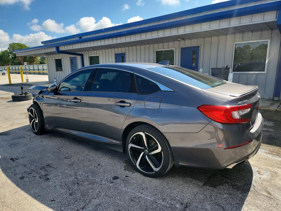 Продажа на аукционе авто 2019 Honda Accord, vin: 1HGCV1F30KA120613, номер лота: 53652366