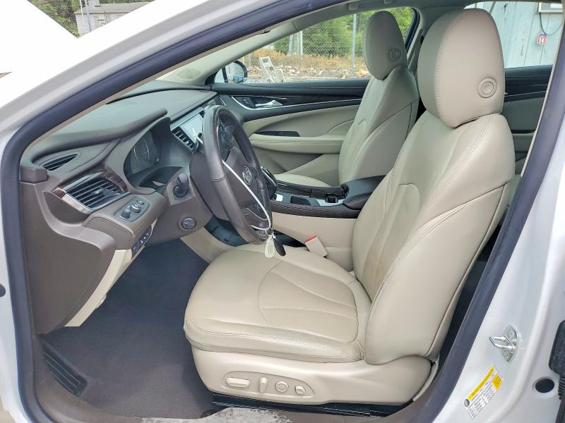 54695326 :رقم المزاد ، 1G4ZR5SS6HU182375 vin ، 2017 Buick Lacrosse مزاد بيع