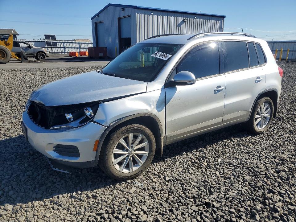 Продажа на аукционе авто 2017 Volkswagen Tiguan, vin: WVGBV7AX5HK052430, номер лота: 52510966