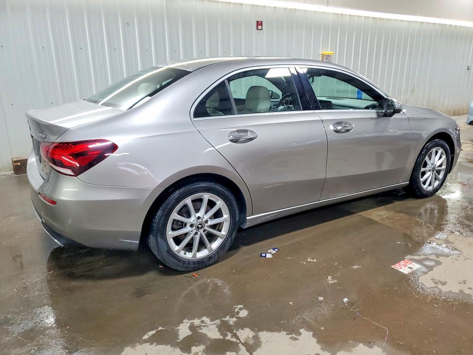 2019 Mercedes-benz A მანქანა იყიდება აუქციონზე, vin: WDD3G4FB5KW018945, აუქციონის ნომერი: 51041356