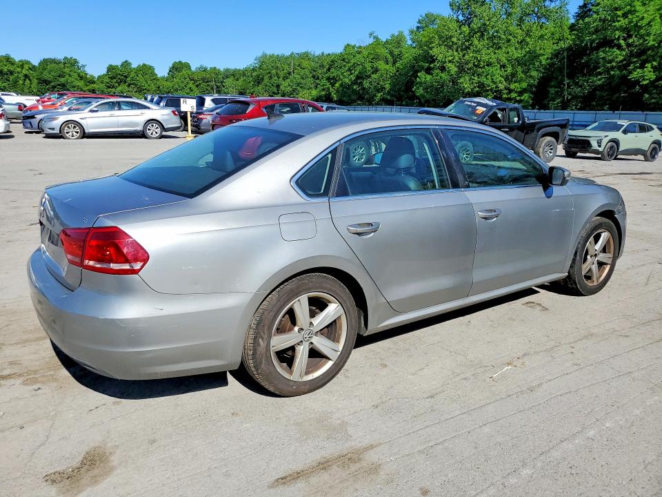 Продажа на аукционе авто 2013 Volkswagen Passat, vin: 1VWBP7A31DC133003, номер лота: 55284586