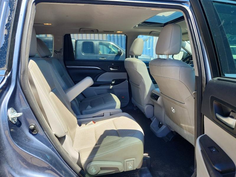 Продаж на аукціоні авто 2016 Toyota Highlander, vin: 5TDDKRFH8GS274650, номер лоту: 53304846