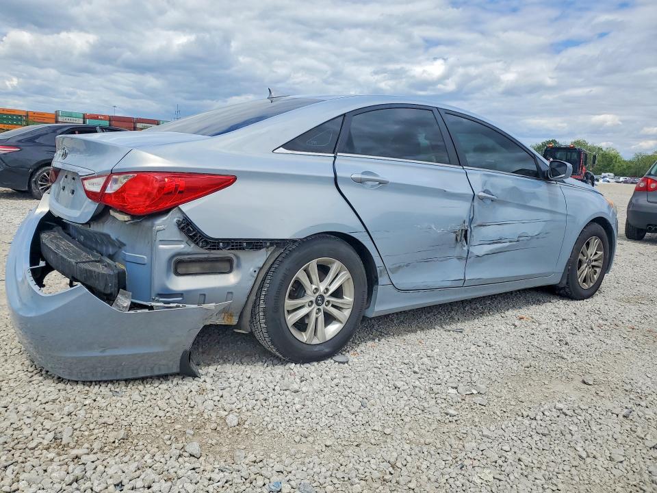 53543476 :رقم المزاد ، 5NPEB4AC9DH683423 vin ، 2013 Hyundai Sonata مزاد بيع