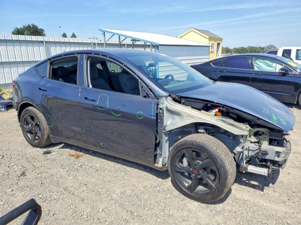 2026 Tesla Model Y მანქანა იყიდება აუქციონზე, vin: 7SAYGDED2TF398810, აუქციონის ნომერი: 52754486