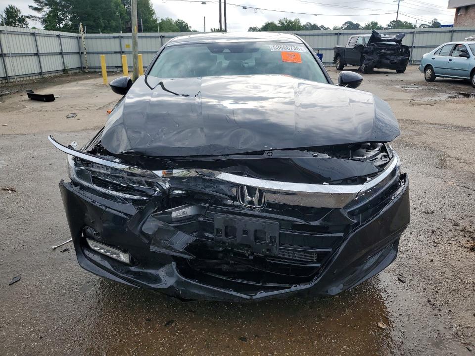 2018 Honda Accord მანქანა იყიდება აუქციონზე, vin: 1HGCV1F94JA122609, აუქციონის ნომერი: 53666736