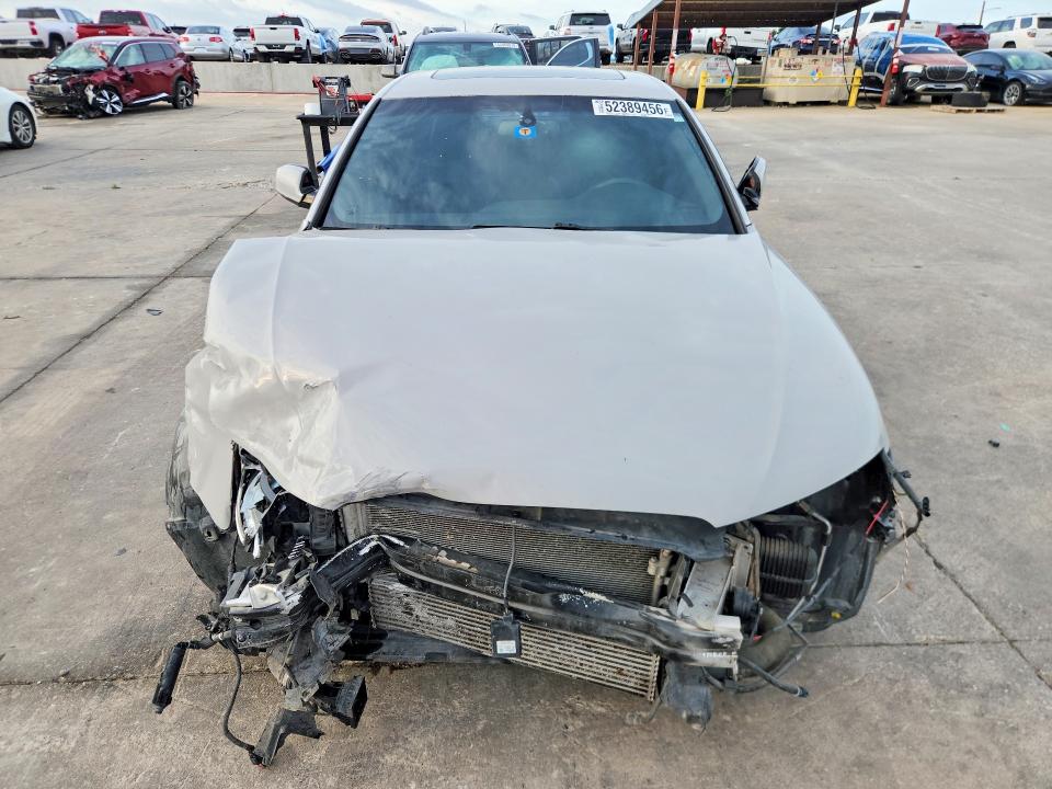52389456 :رقم المزاد ، WAUEFAFL4FN034916 vin ، 2015 Audi A4 مزاد بيع