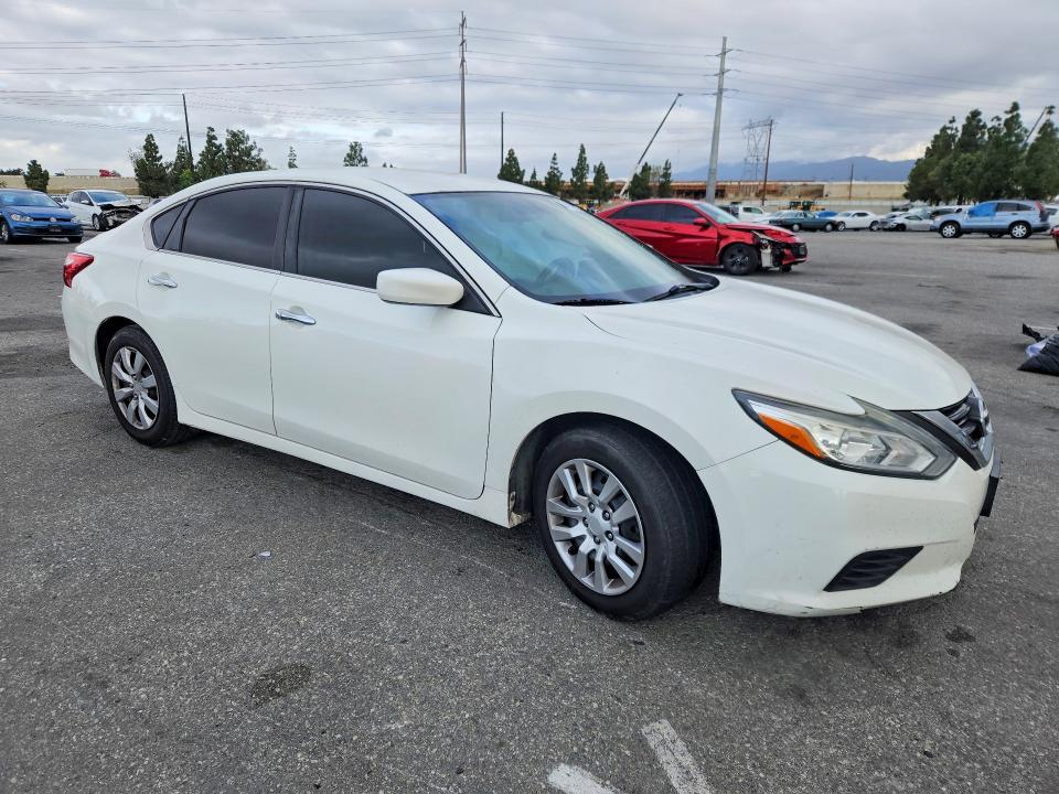 Продаж на аукціоні авто 2017 Nissan Altima, vin: 1N4AL3AP6HN348396, номер лоту: 54911656