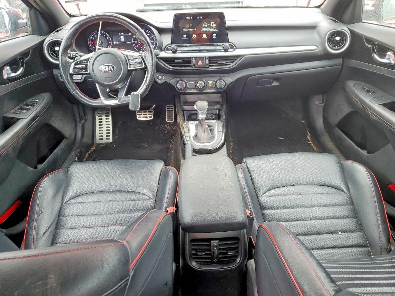 52211826 :رقم المزاد ، 3KPF44AC4ME394839 vin ، 2021 Kia Forte مزاد بيع