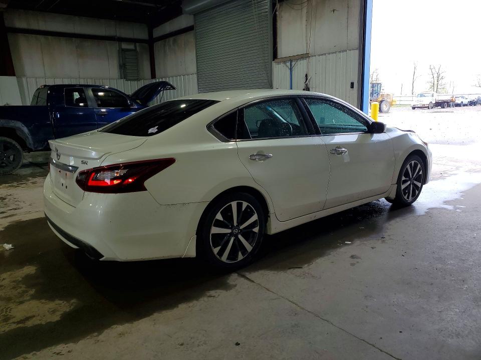 Продаж на аукціоні авто 2017 Nissan Altima, vin: 1N4AL3APXHC259944, номер лоту: 53349606