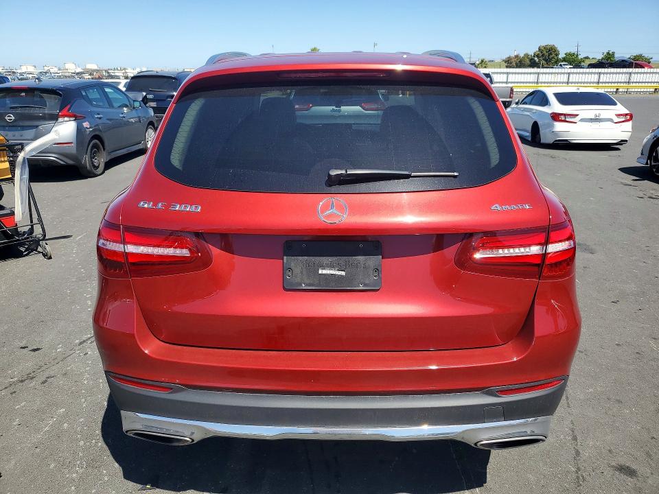 53279686 :رقم المزاد ، WDC0G4KBXJV070265 vin ، 2018 Mercedes-benz Glc مزاد بيع
