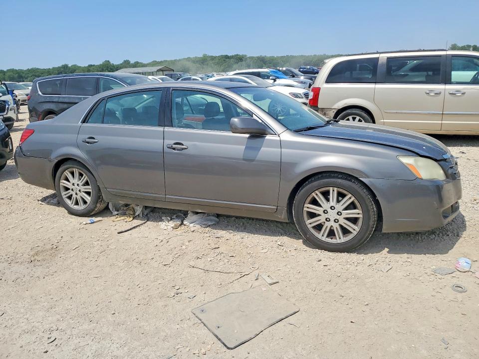 53615746 :رقم المزاد ، 4T1BK36B45U047234 vin ، 2005 Toyota Avalon مزاد بيع