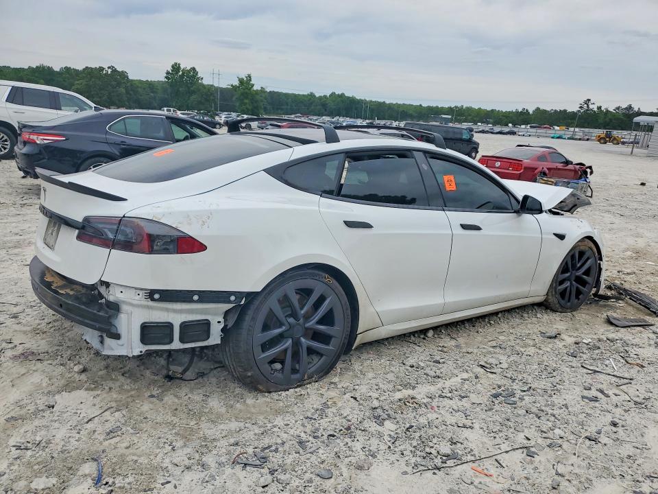 52766706 :رقم المزاد ، 5YJSA1E55MF456146 vin ، 2021 Tesla Model S مزاد بيع